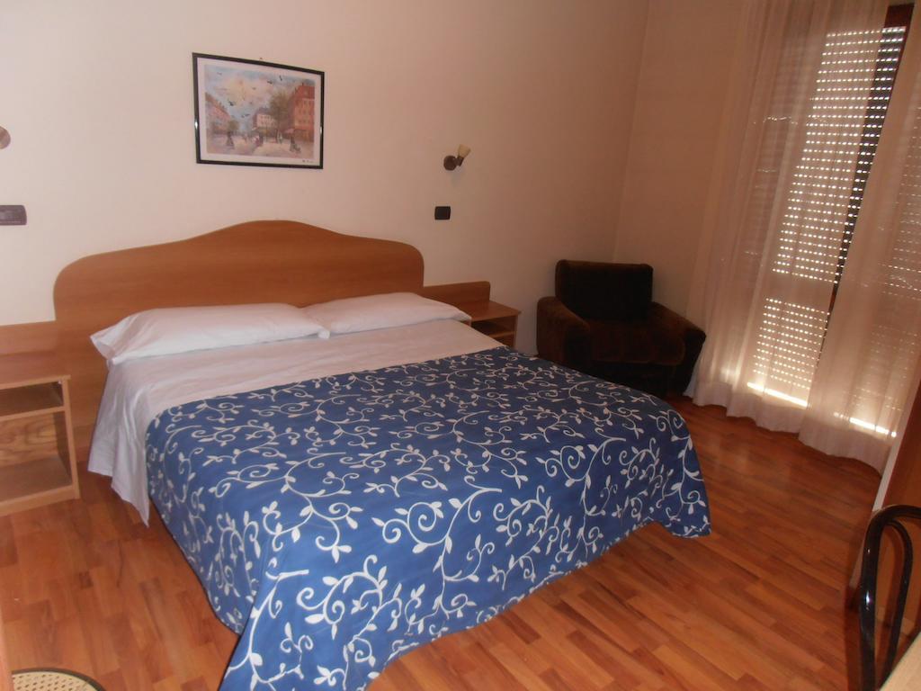 Hotel Giusy Перуджа Номер фото